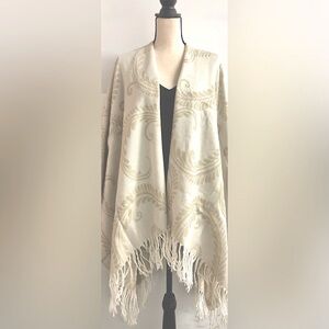 NWOT “The Wrap” Golden Beige Paisley Style